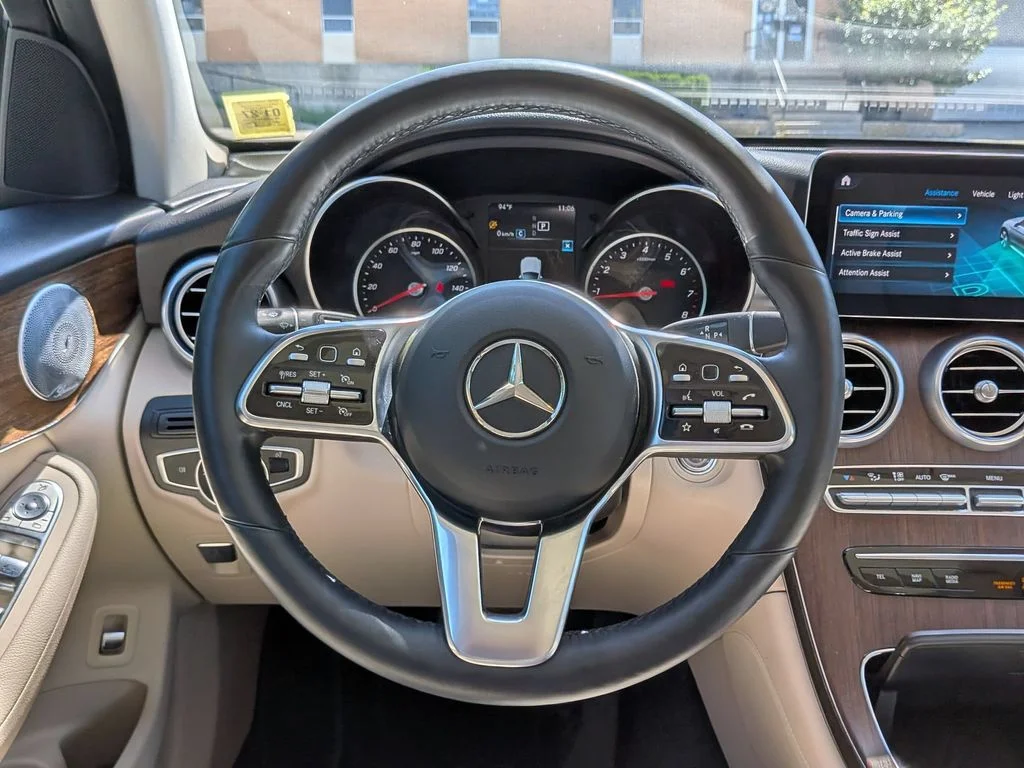 Used 2020 Black Mercedes-Benz GLC 300 image 18