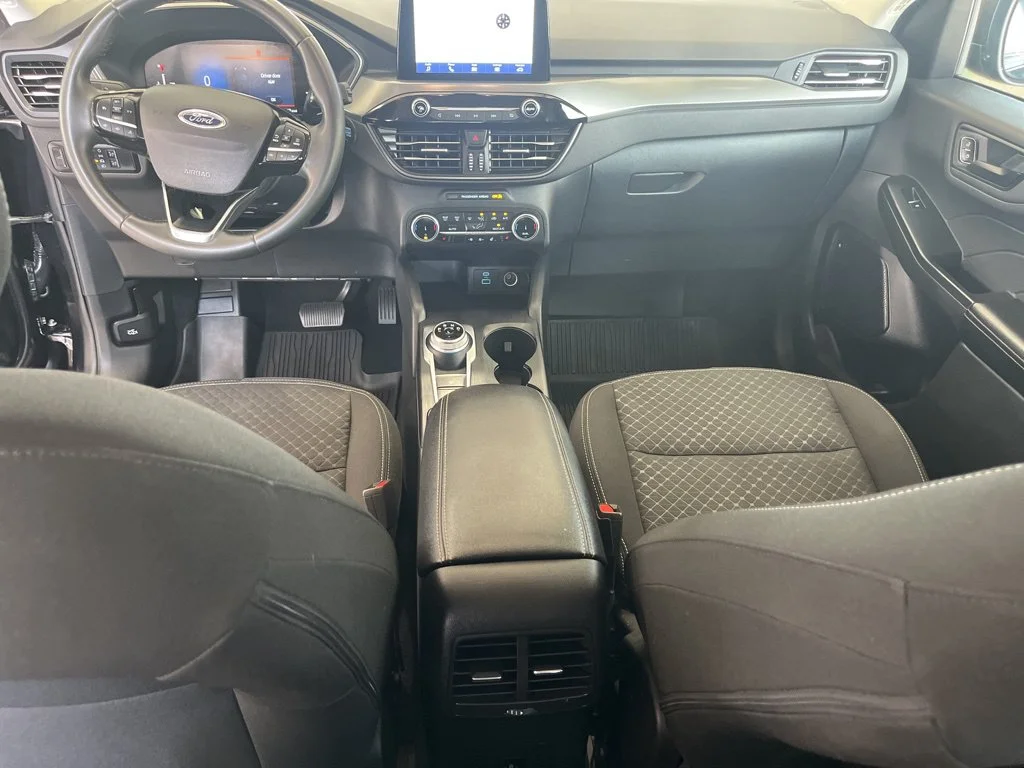 Used 2023 Black Metallic Ford Active image 17