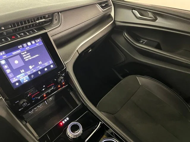 Used 2023 White Jeep Altitude X image 36