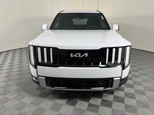 New 2027 White Kia SX image 2