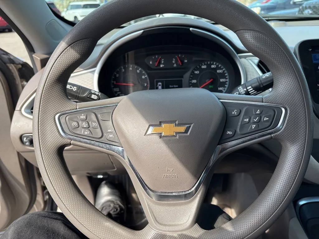 Used 2024 Gray Chevrolet LT image 21