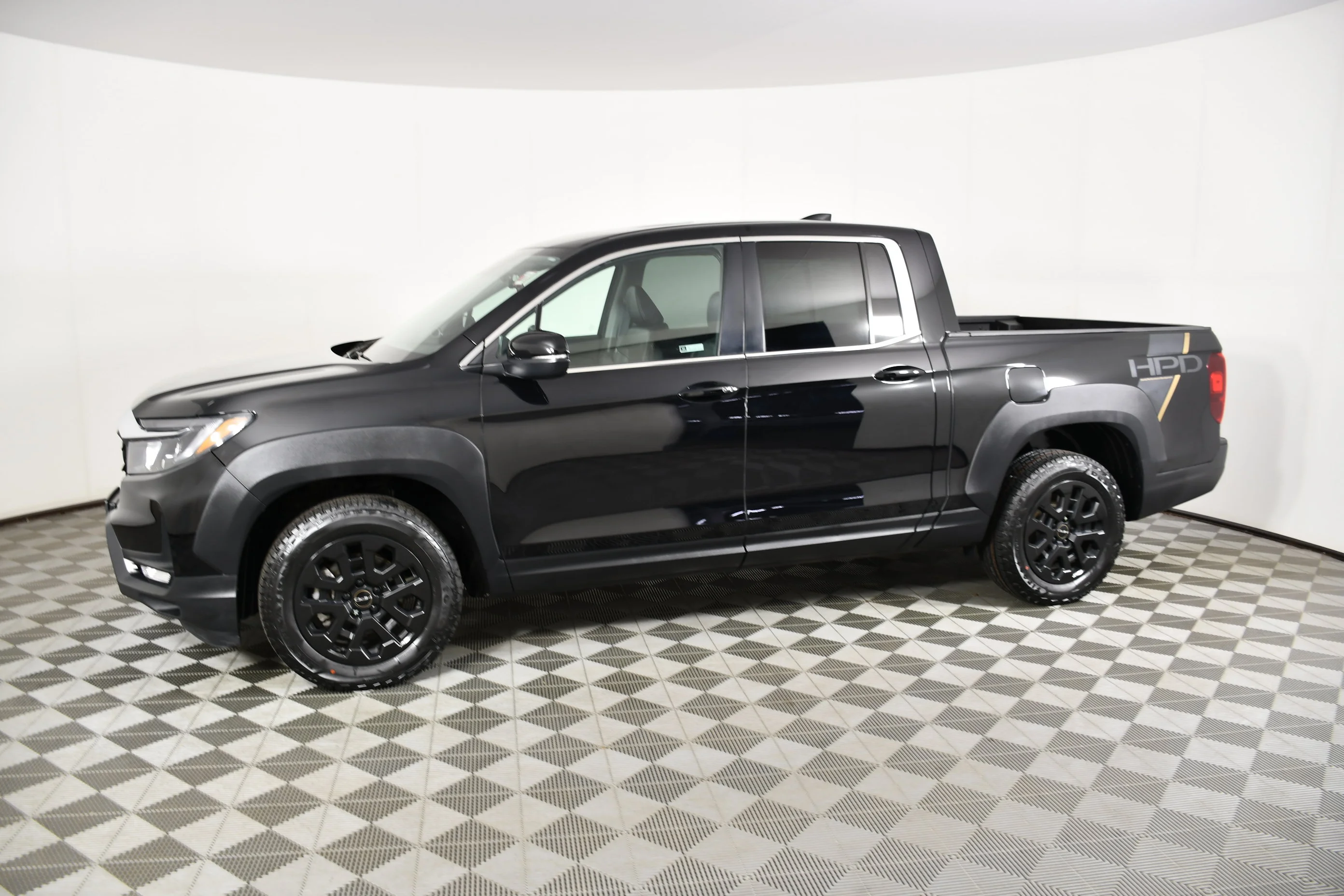 Certified Used 2023 Crystal Black Pearl Honda RTL image 9