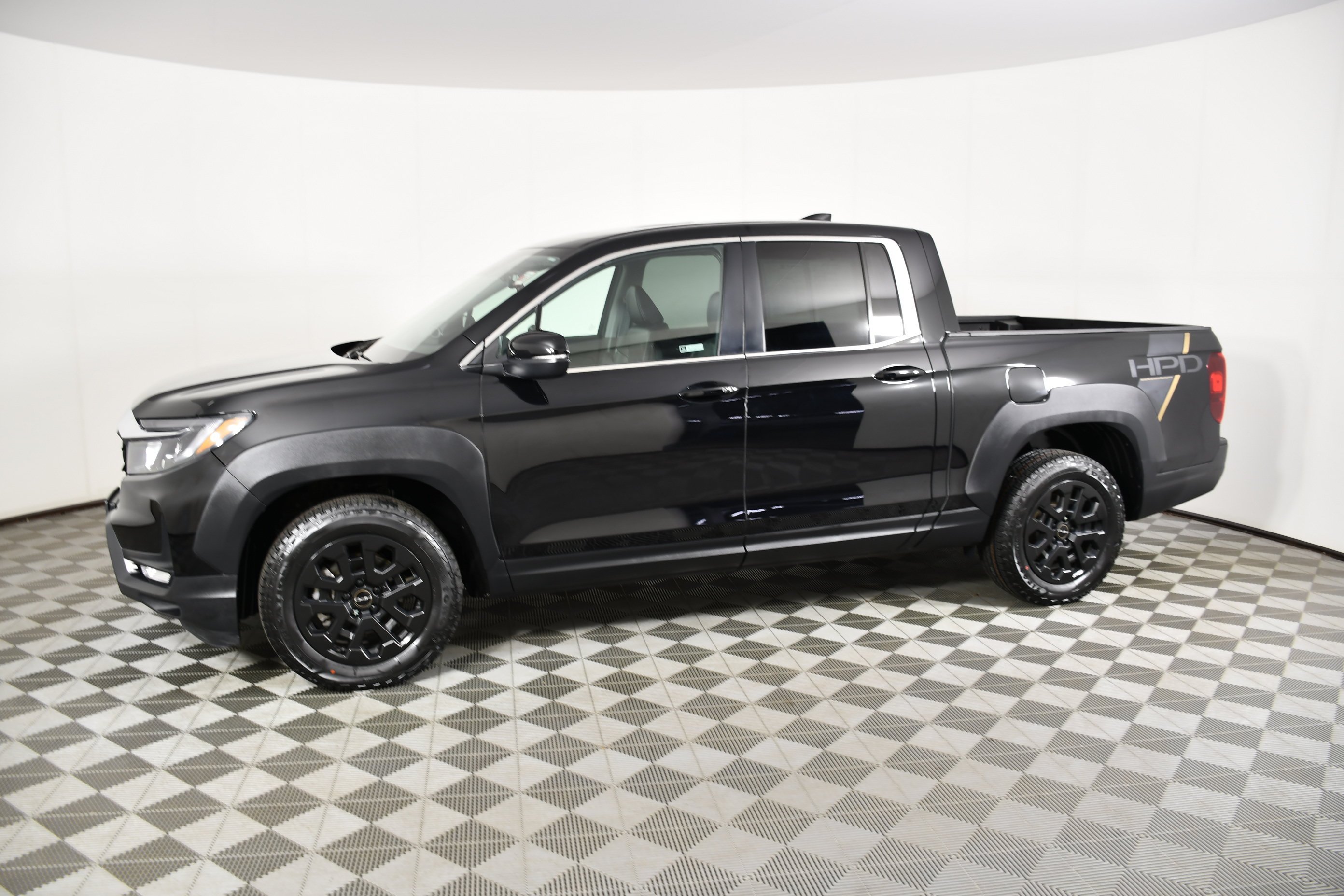 Certified Used 2023 Crystal Black Pearl Honda RTL image 9