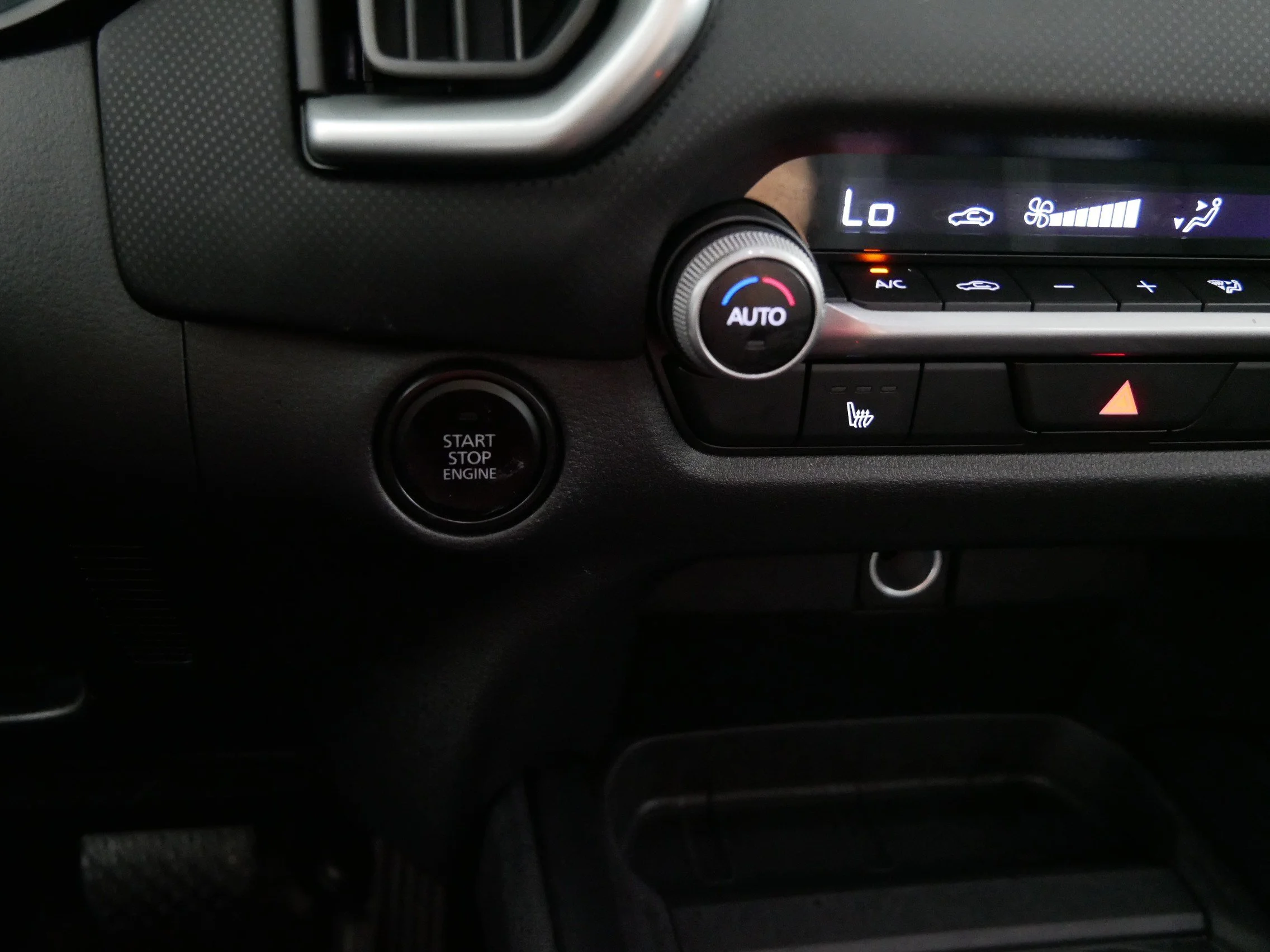 Used 2025 Wind Chill Pearl Mazda 2.5 S Premium Package image 29