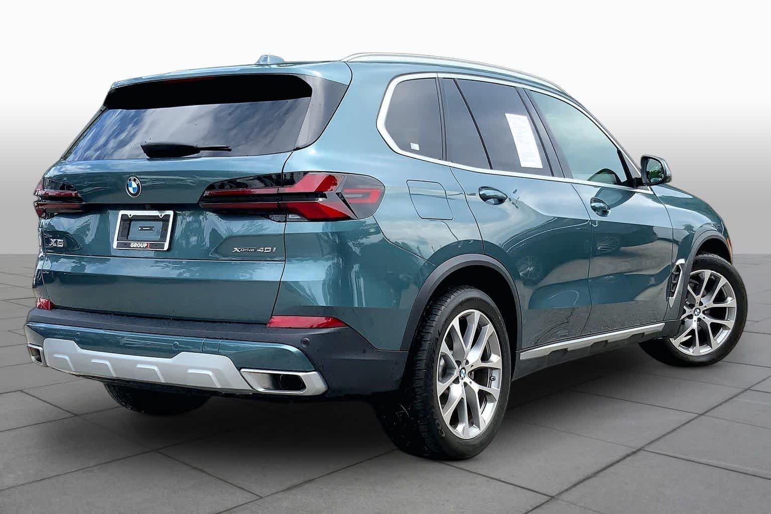 Used 2025 Blue Ridge Mountain Metallic BMW xDrive40i image 13