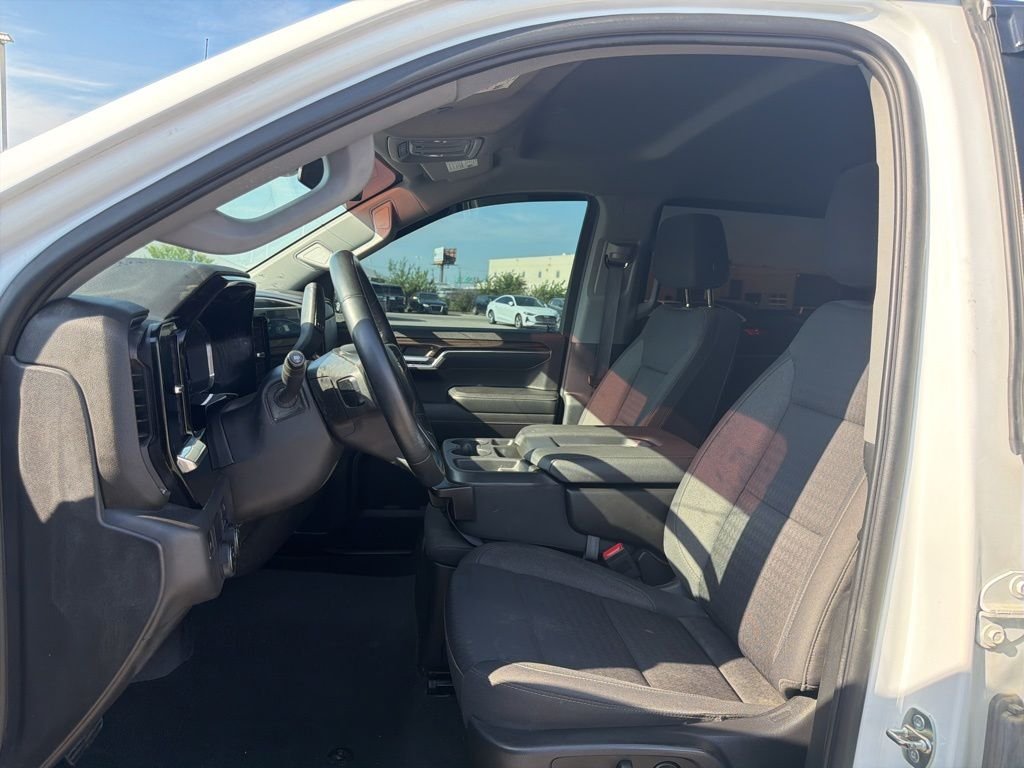 Used 2023 White Chevrolet LT image 13