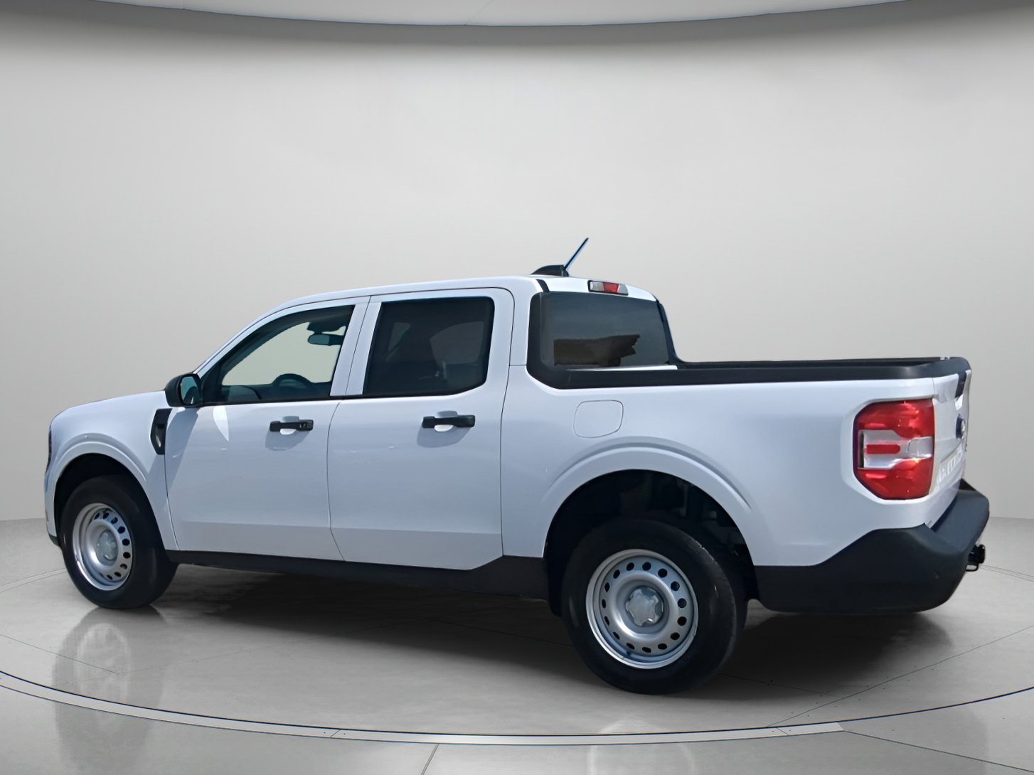 2026 Ford Maverick XL - Photo 16