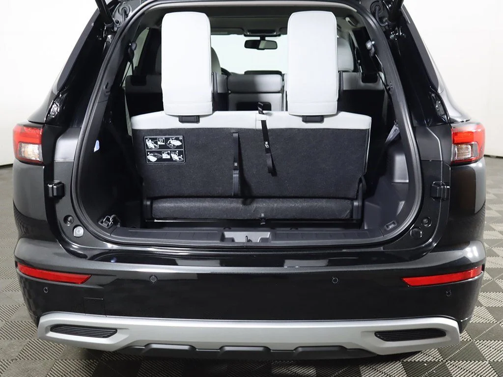 2025 Mitsubishi Outlander Plug-in Hybrid Platinum Edition - Photo 20
