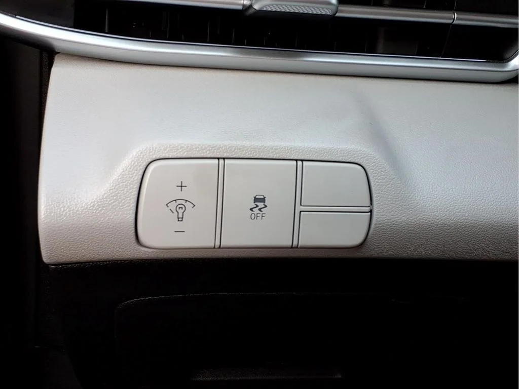 Used 2025 Blue Hyundai Limited image 16