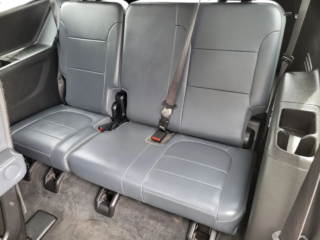 Used 2020 Satin Steel Metallic Chevrolet LT Leather image 22