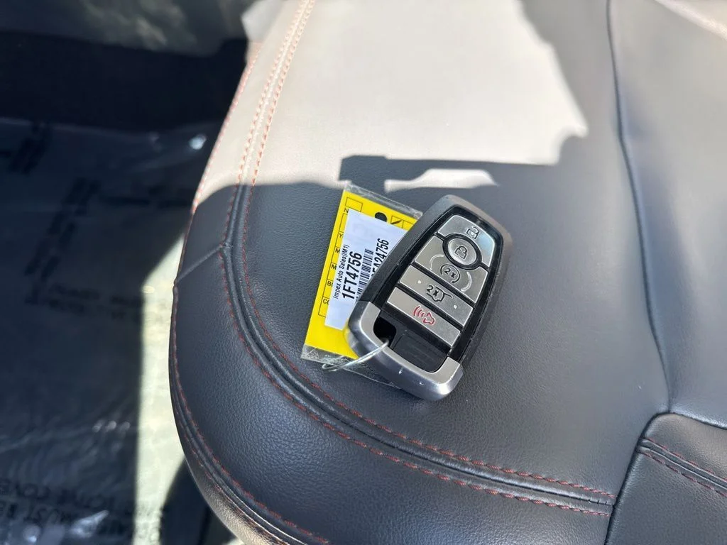 Used 2025 Silver Ford Active image 33