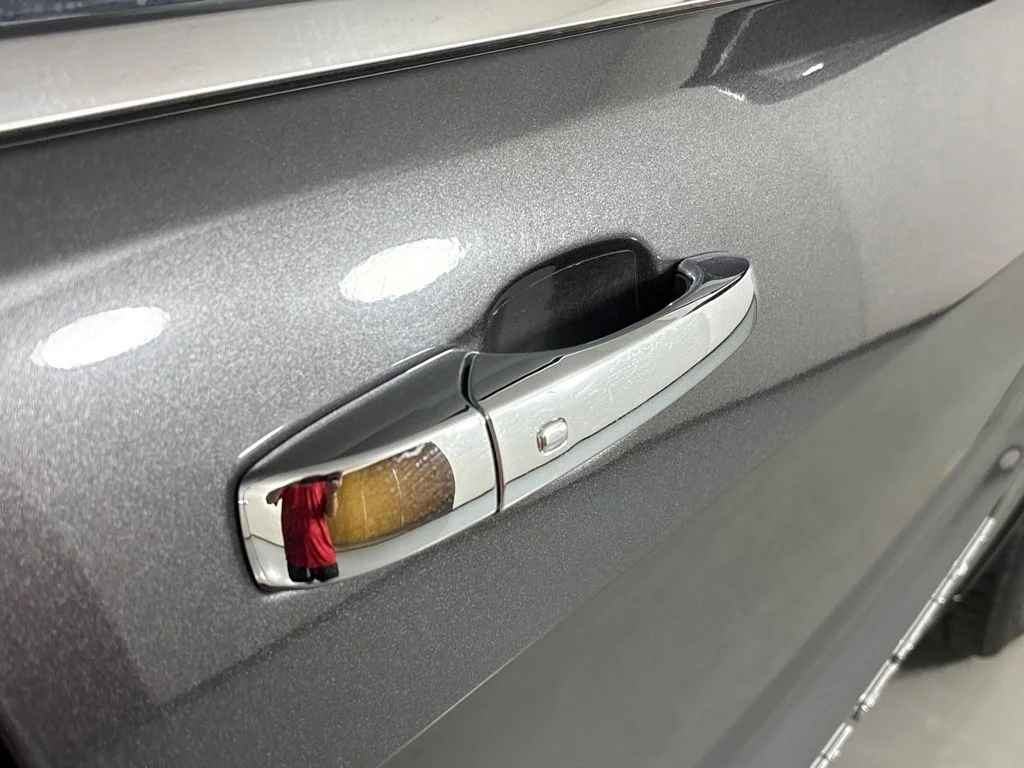 Used 2018 Gray Jeep Limited image 15