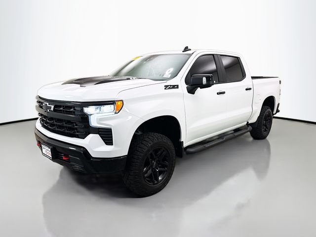 Used 2022 White Chevrolet LT Trail Boss image 3