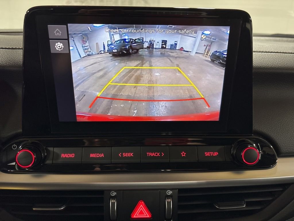 Used 2024 Red Kia LXS image 16