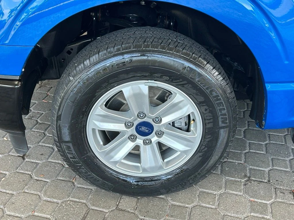 Certified Used 2021 Blue Metallic Ford XL image 18
