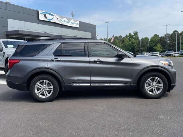 Used 2022 Carbonized Gray Metallic Ford XLT image 34