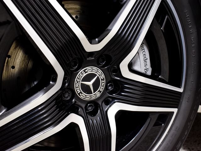 New 2027 Black Mercedes-Benz GLC 350e image 15