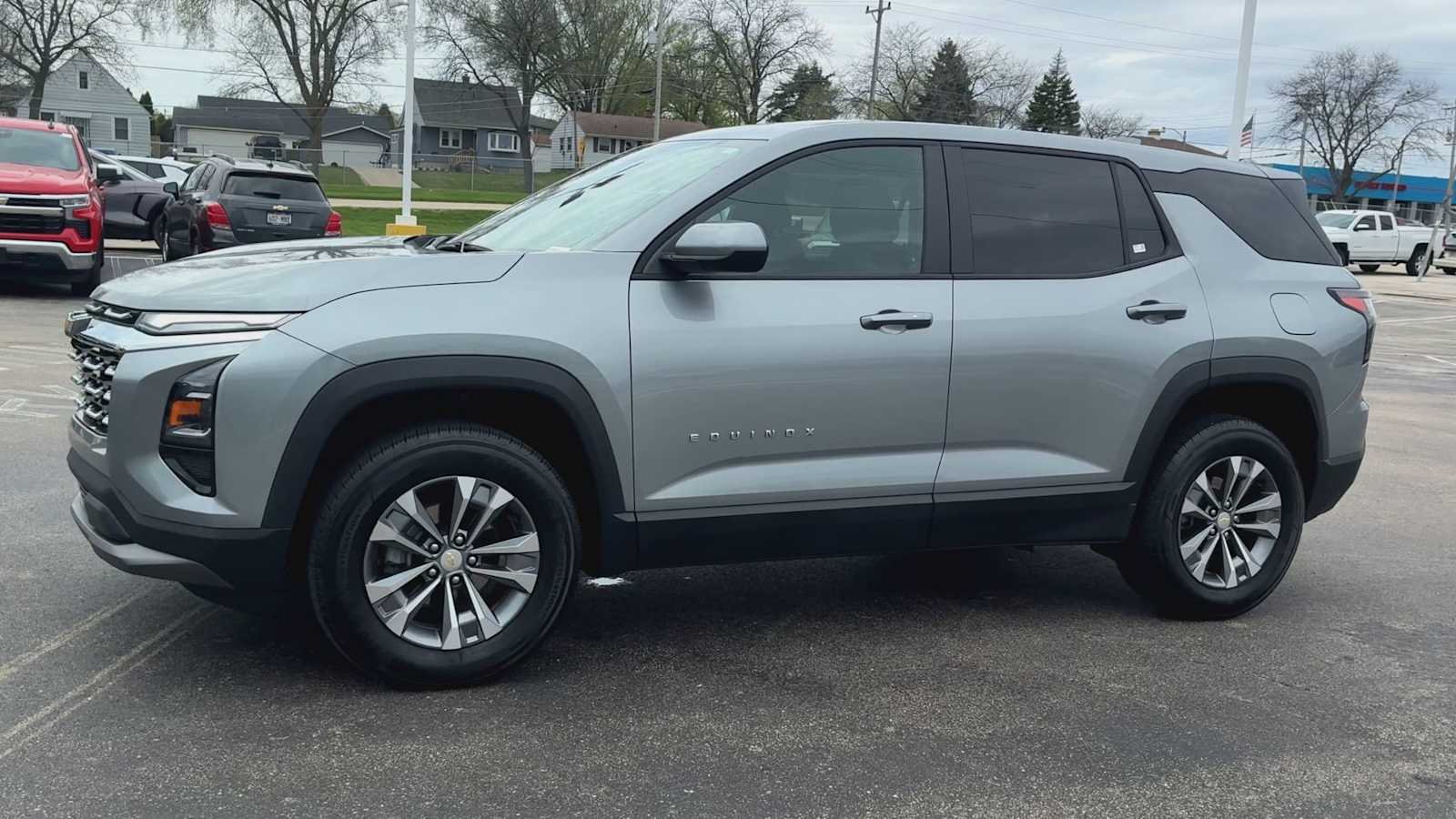 2025 Chevrolet Equinox LT - Photo 6