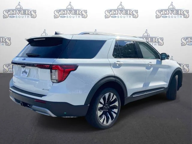 New 2026 White Ford Platinum image 3