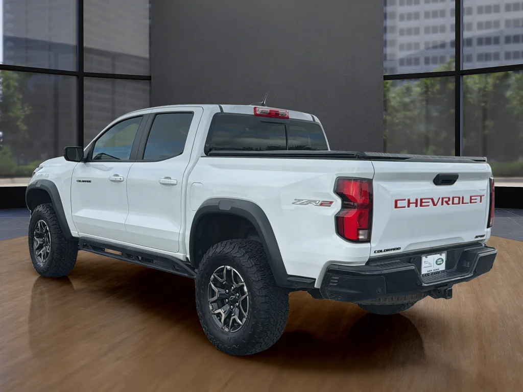 Used 2023 White Chevrolet ZR2 image 15