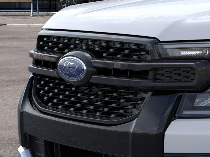 New 2026 Oxford White Ford XLT image 17