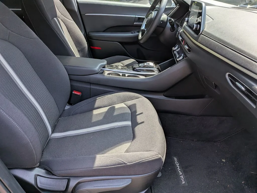 Used 2022 Gray Hyundai SEL image 34