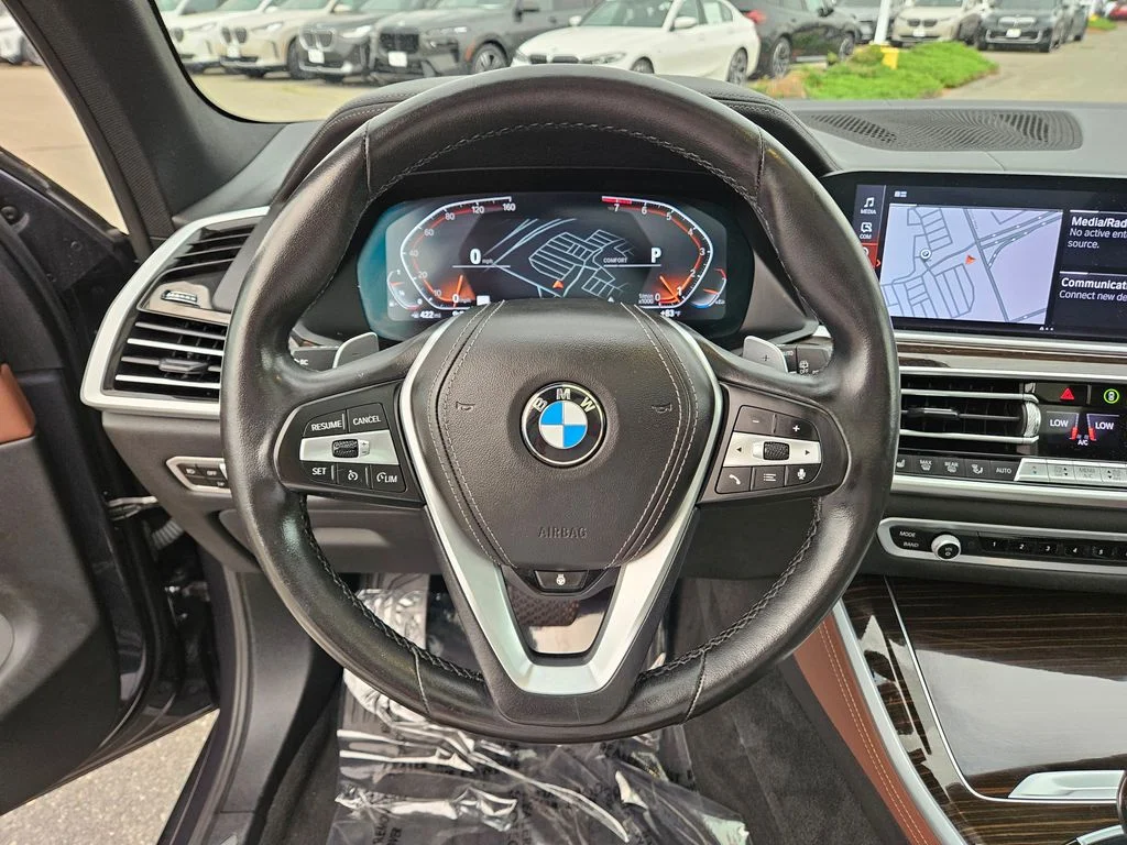 Used 2020 Arctic Grey Metallic BMW xDrive40i image 25