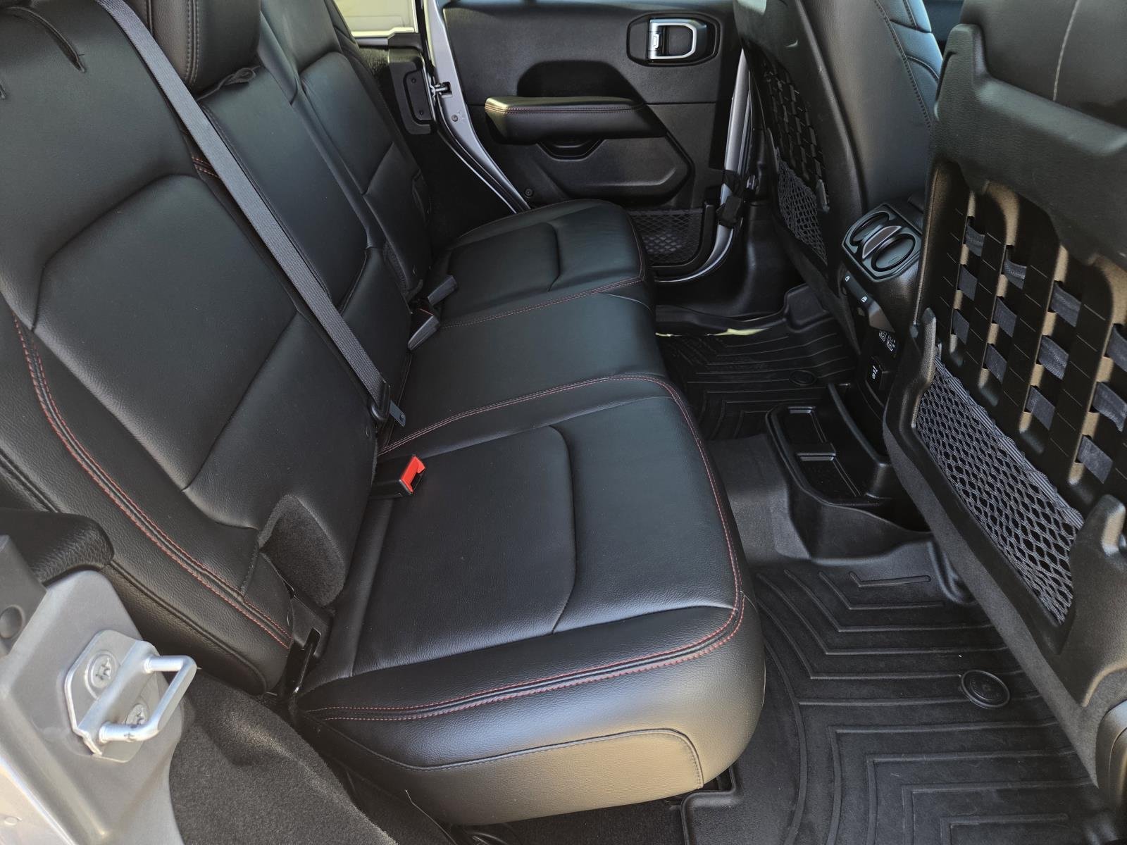 Used 2018 Firecracker Red Clearcoat Jeep Rubicon image 35