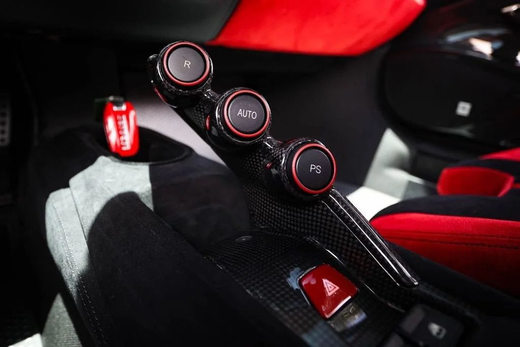Certified Used 2019 Bianco Italia Ferrari Base image 45