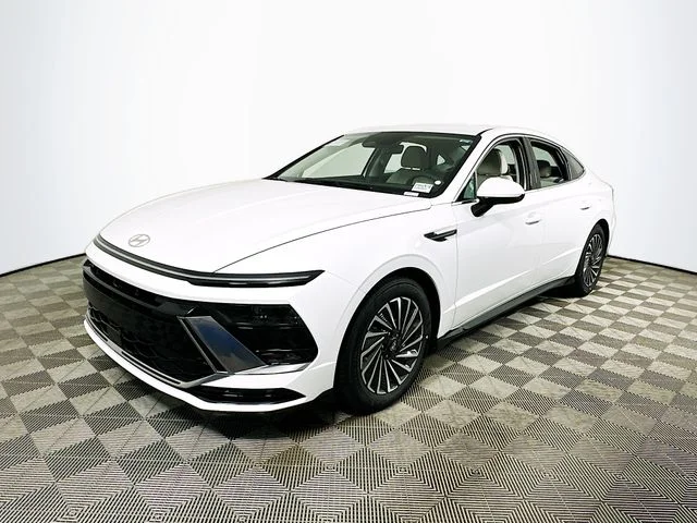 New 2025 Hyundai SONATA HYBRID SEL