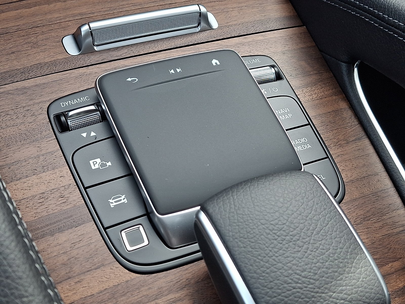 Used 2026 Obsidian Black Metallic Mercedes-Benz GLE 350 image 19