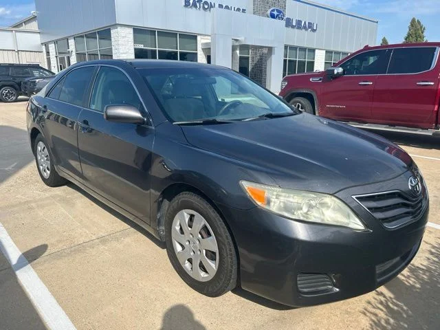 Used 2010 Gray Toyota LE image 2