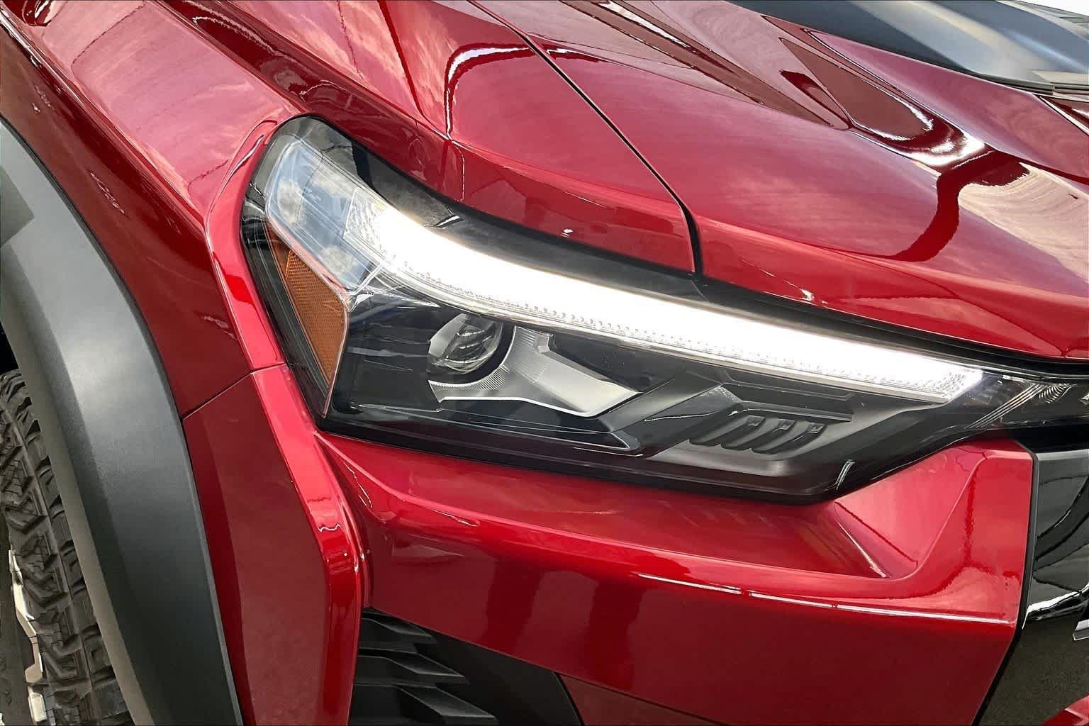 Used 2025 Radiant Red Tintcoat Chevrolet 4WD ZR2 image 28