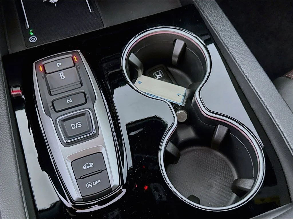 New 2026 Platinum White Pearl Honda Black Edition image 25