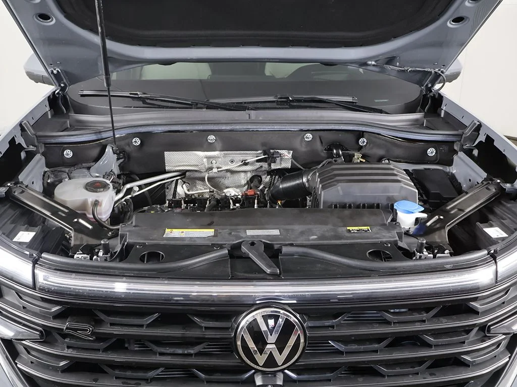 Used 2024 Gray Volkswagen 2.0T SEL Premium R-Line image 22