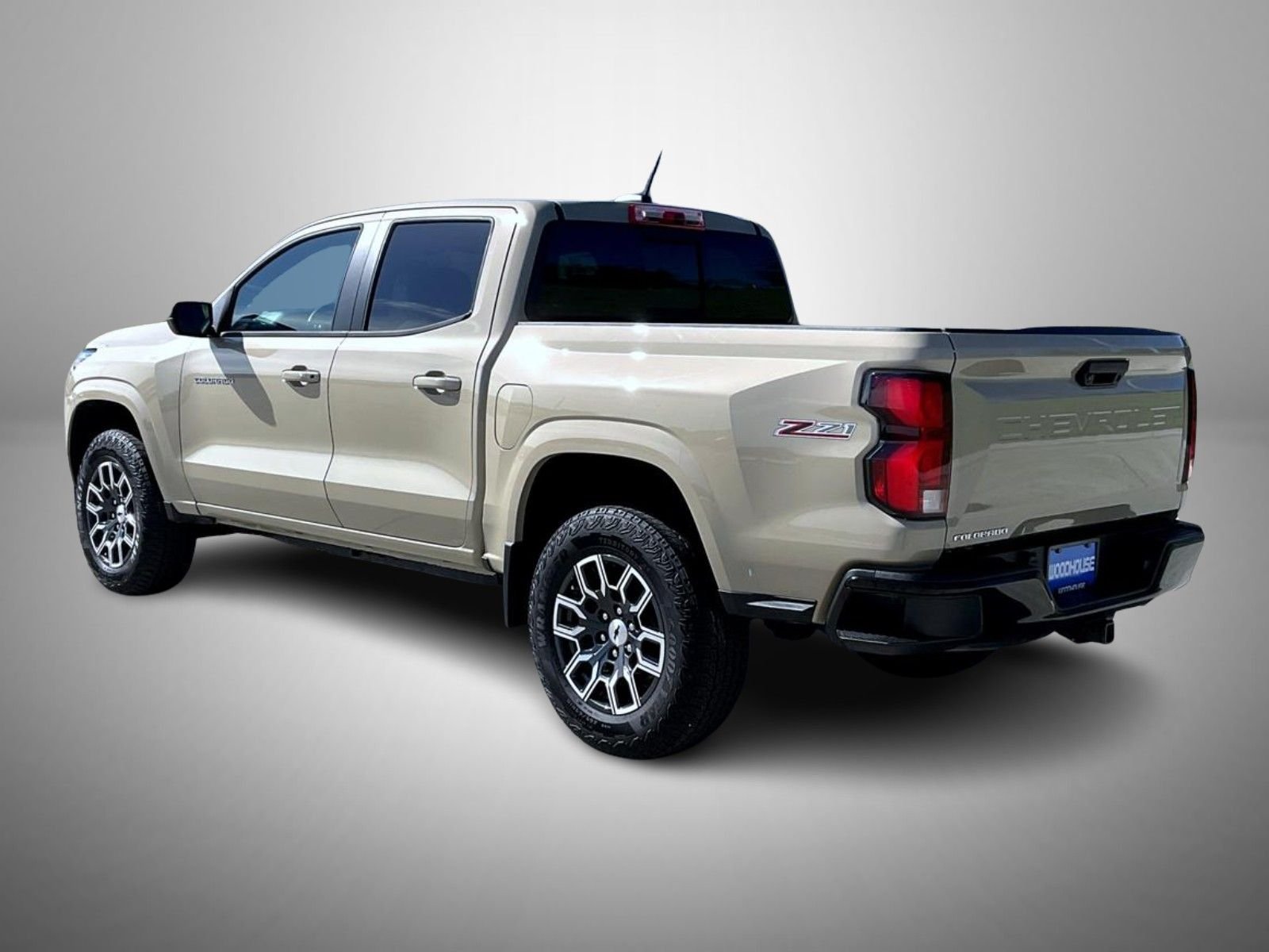 Used 2023 Beige Chevrolet Z71 image 7