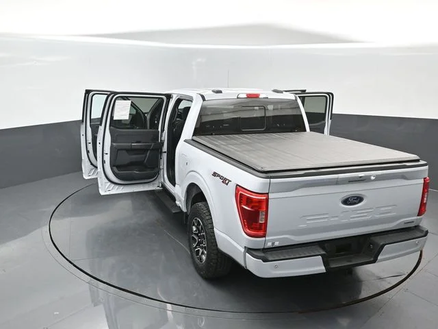 Certified Used 2022 White Metallic Ford XLT image 25