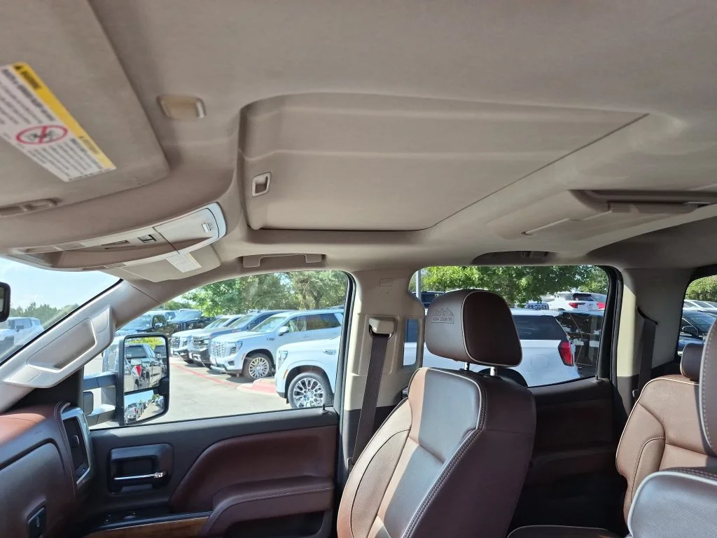 Used 2016 DEEP OCEAN BLUE METALLIC Chevrolet High Country image 27