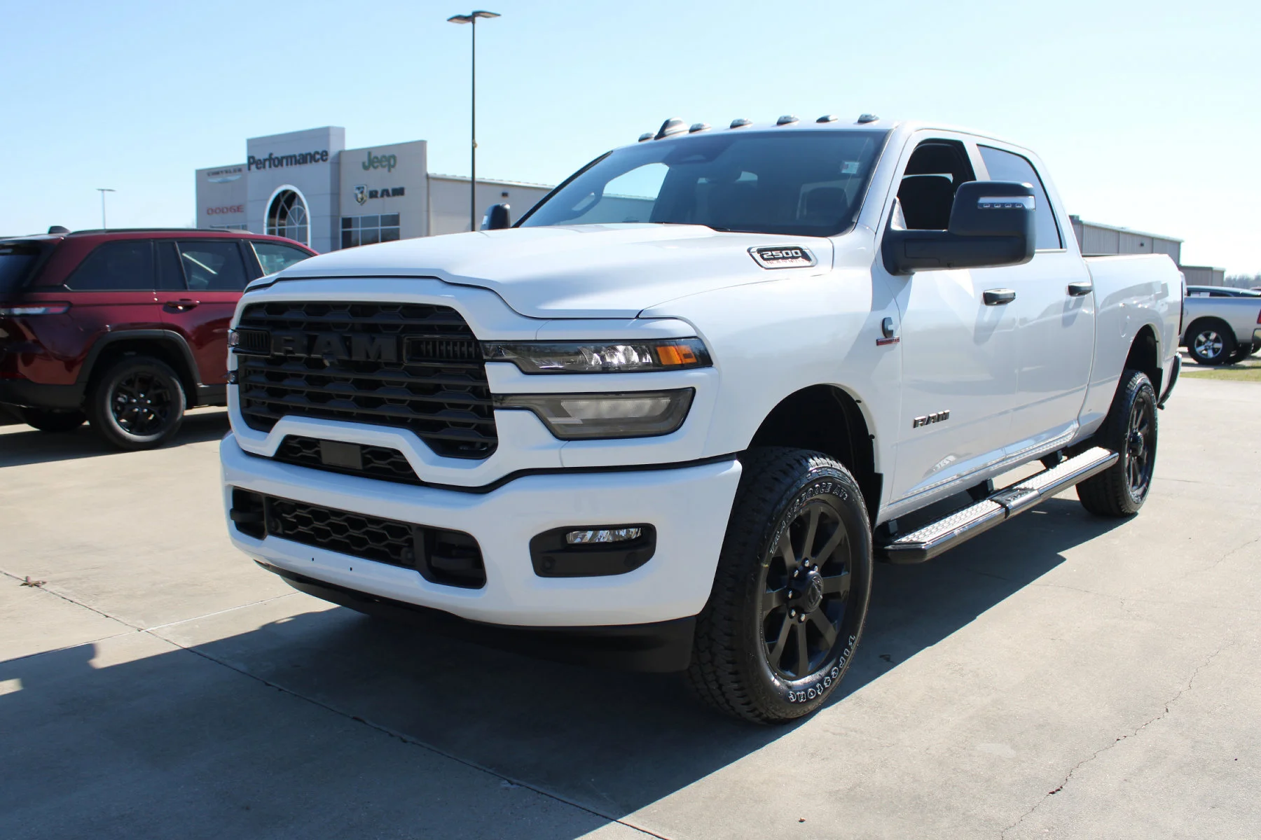 New 2026 Bright White Clear-Coat Exterior Paint RAM BIG HORN CREW CAB 4X4 image 24