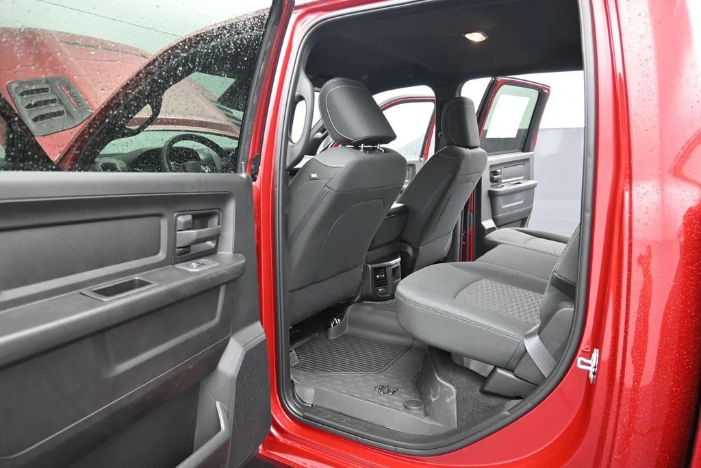 New 2026 Molten Red Pearl-Coat Exterior Paint RAM  image 17