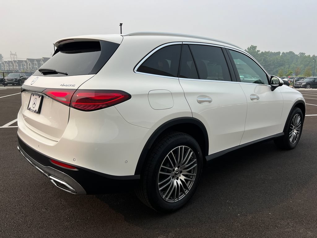 New 2026 Polar White Mercedes-Benz GLC 300 image 44