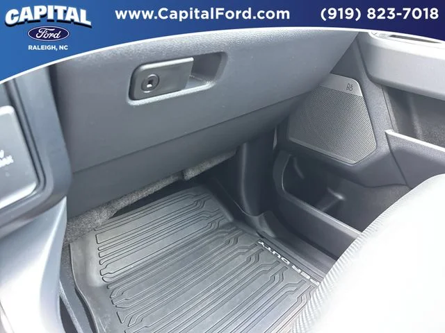 Used 2024 Gray Ford Lariat image 28