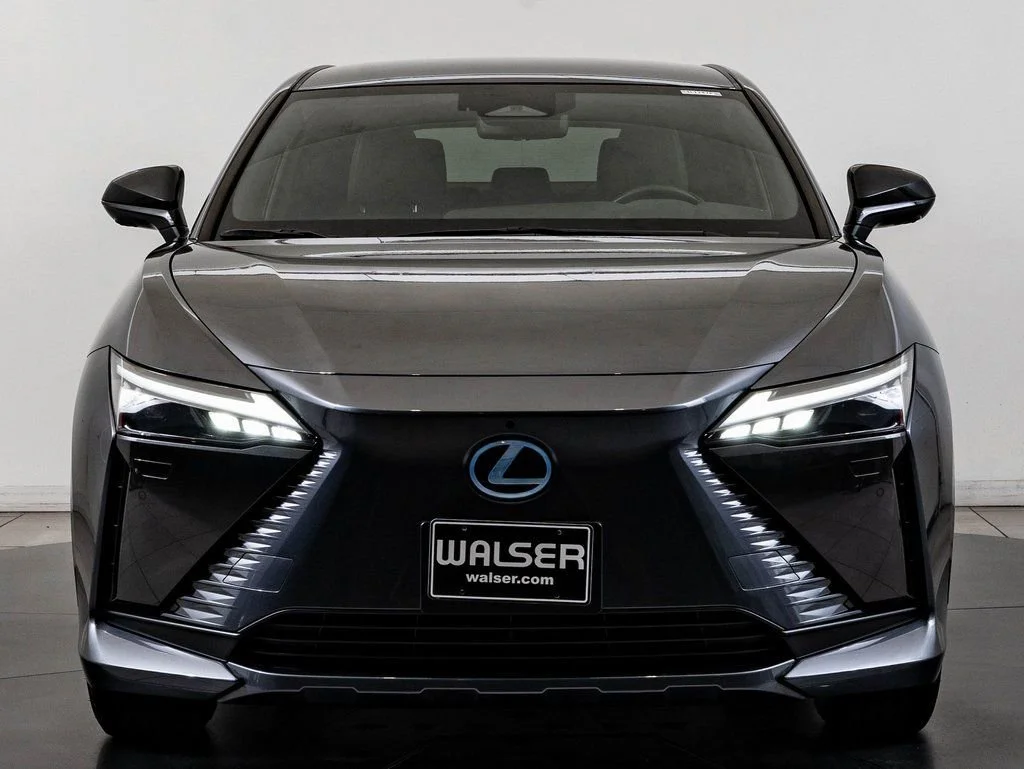 2023 Lexus RZ 450e 450e Premium AWD w/ 18" Wheel's photo
