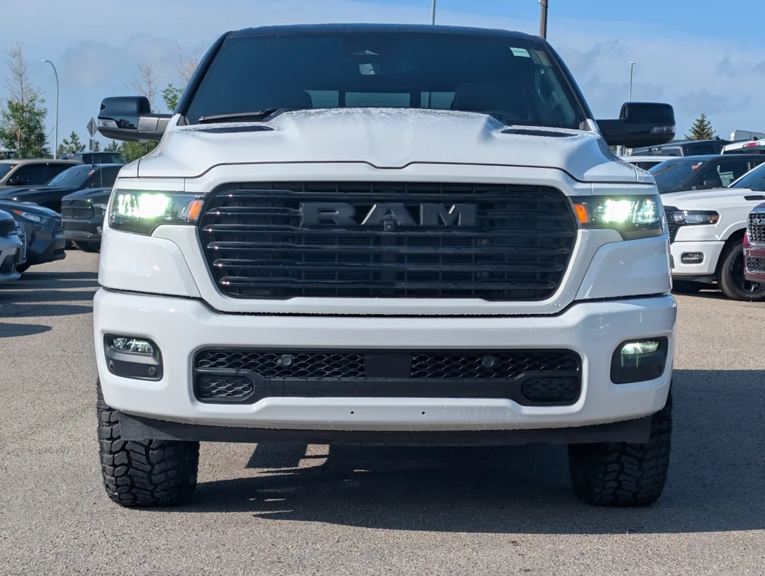 New 2026 White RAM Sport - - 4x4 - 2in Level Kit - Radar Renegade RT Tires on Tis Offroad Wheels - T. Cover & More! image 3