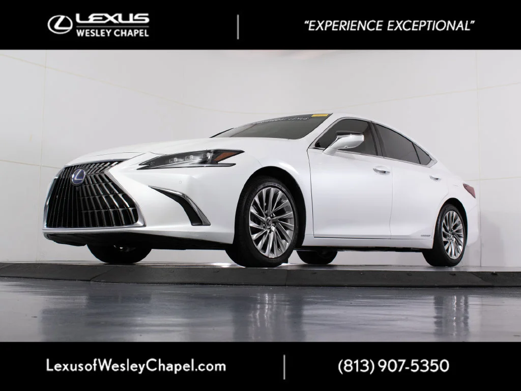 Used 2022 White Lexus 300h Ultra Luxury image 8