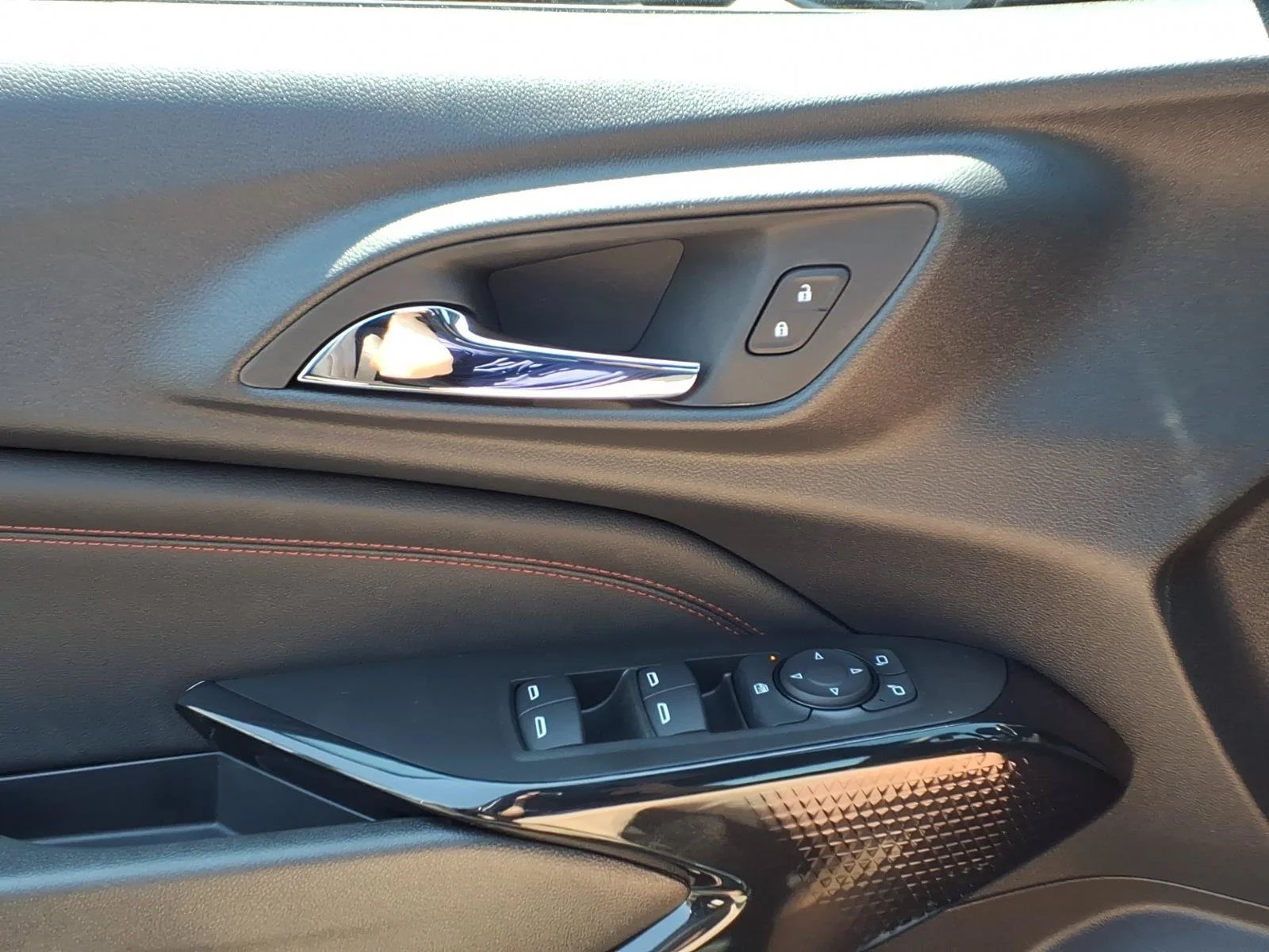 2026 Chevrolet Trax RS - Photo 13