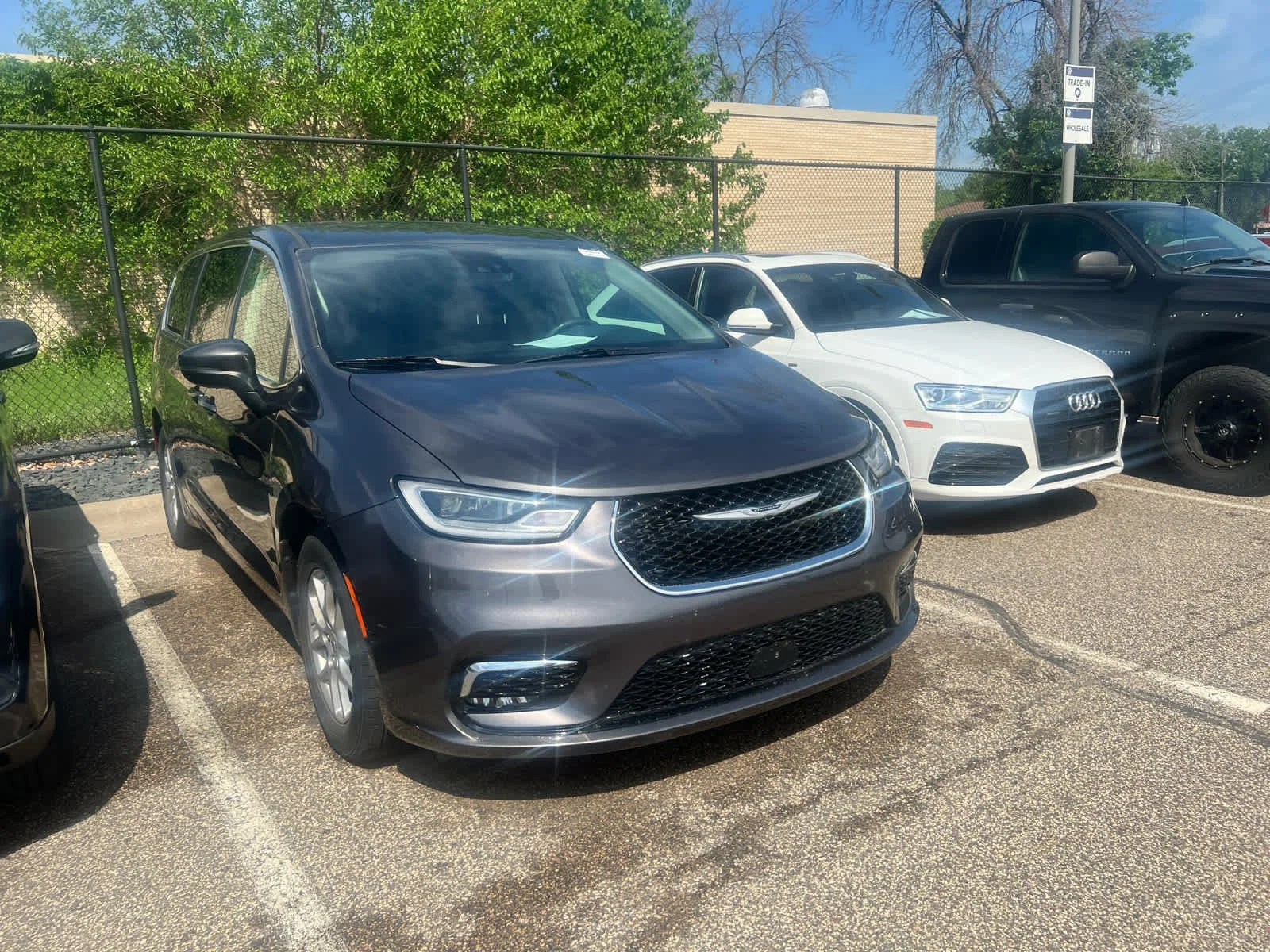 Used 2023 Chrysler Pacifica Touring L with VIN 2C4RC1BG4PR621384 for sale in Brooklyn Center, Minnesota