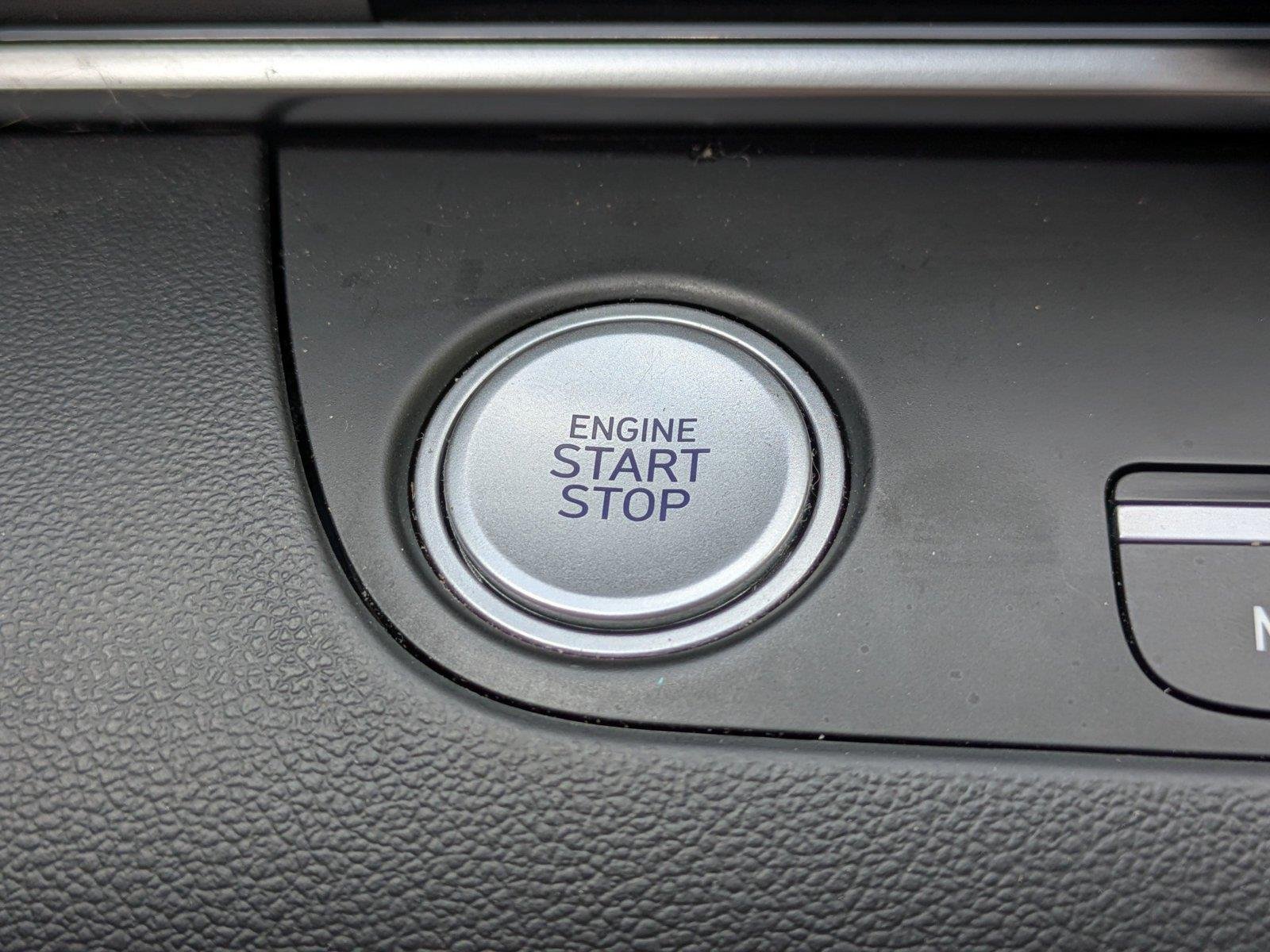 Used 2023 Lunar White Hyundai Limited image 28