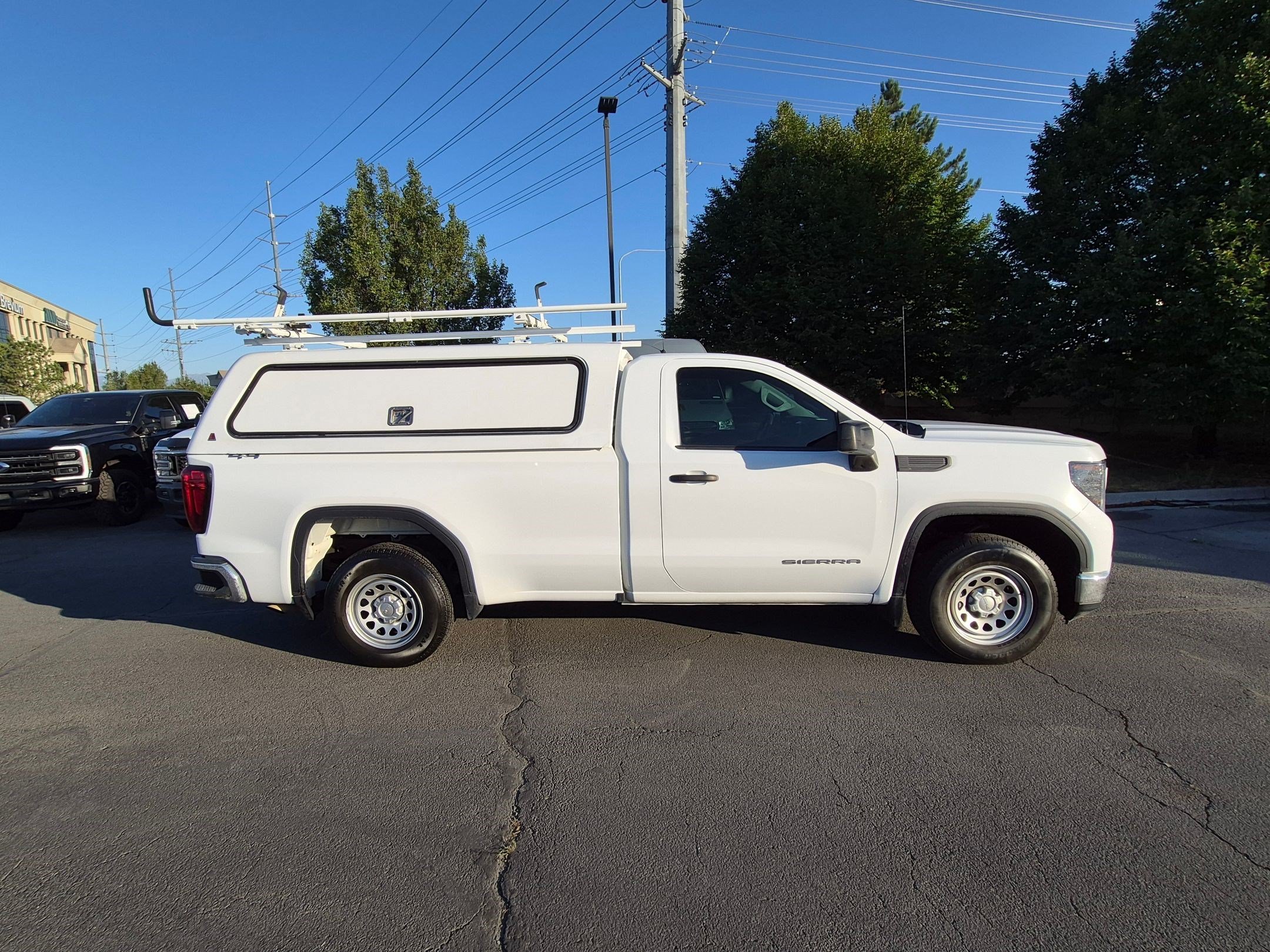 Used 2022 Summit White GMC Pro image 2