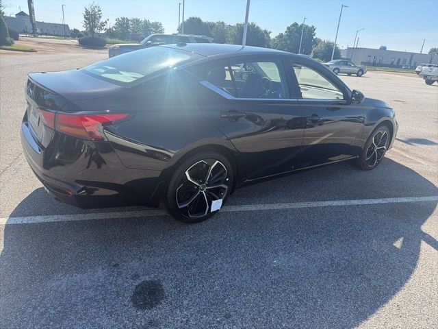 Certified Used 2025 Black Nissan 2.5 SR image 14